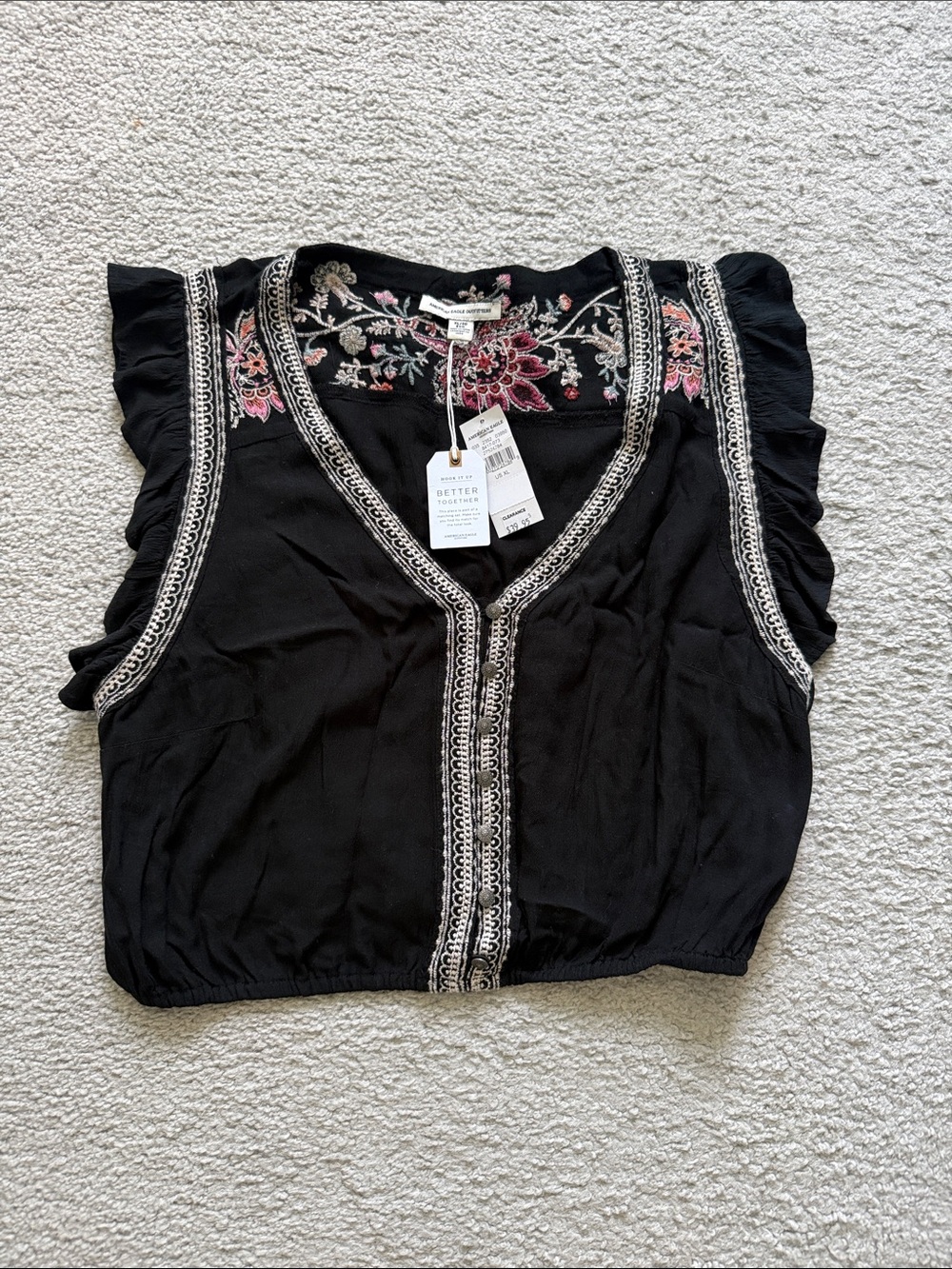 American Eagle Outfitters Black Embroidered Flutter Sleeve Cropped Blouse|Sz XL